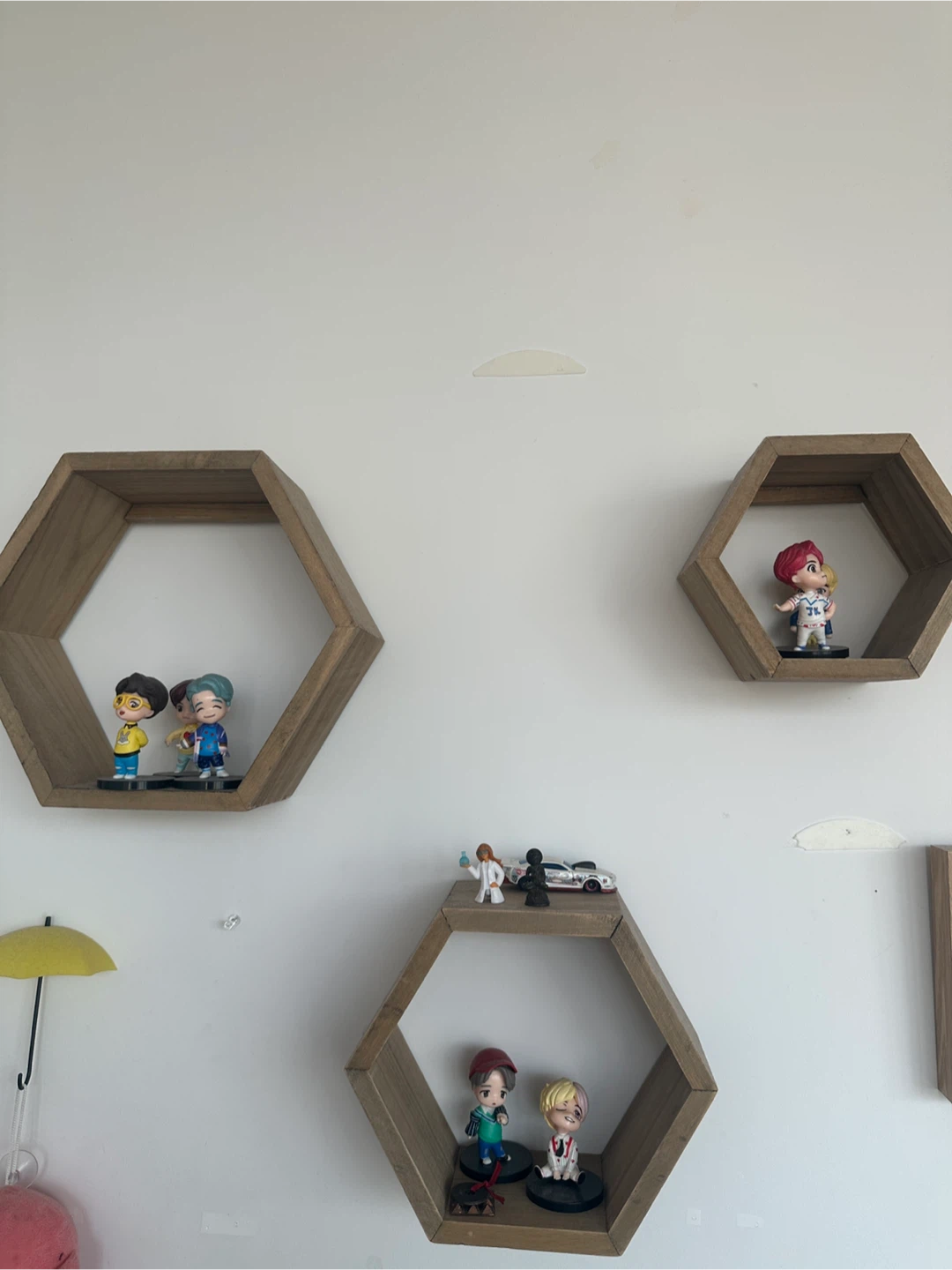 Set of 3 shelves
