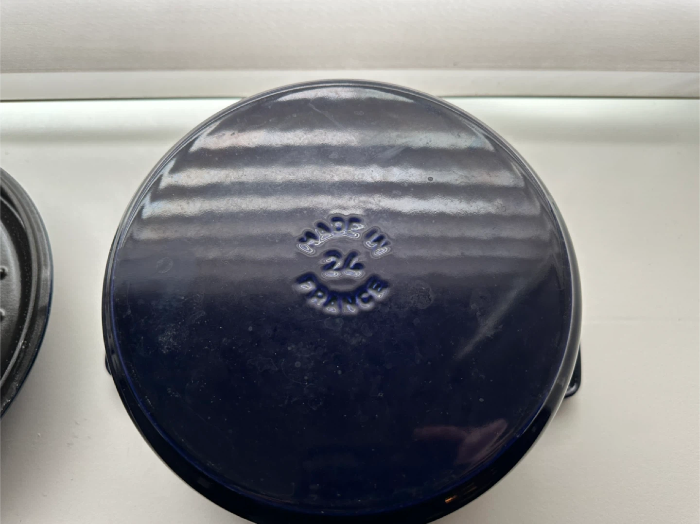 Staub 5-Qt. Dark Blue Tall Round Cocotte Dutch oven - photo 5