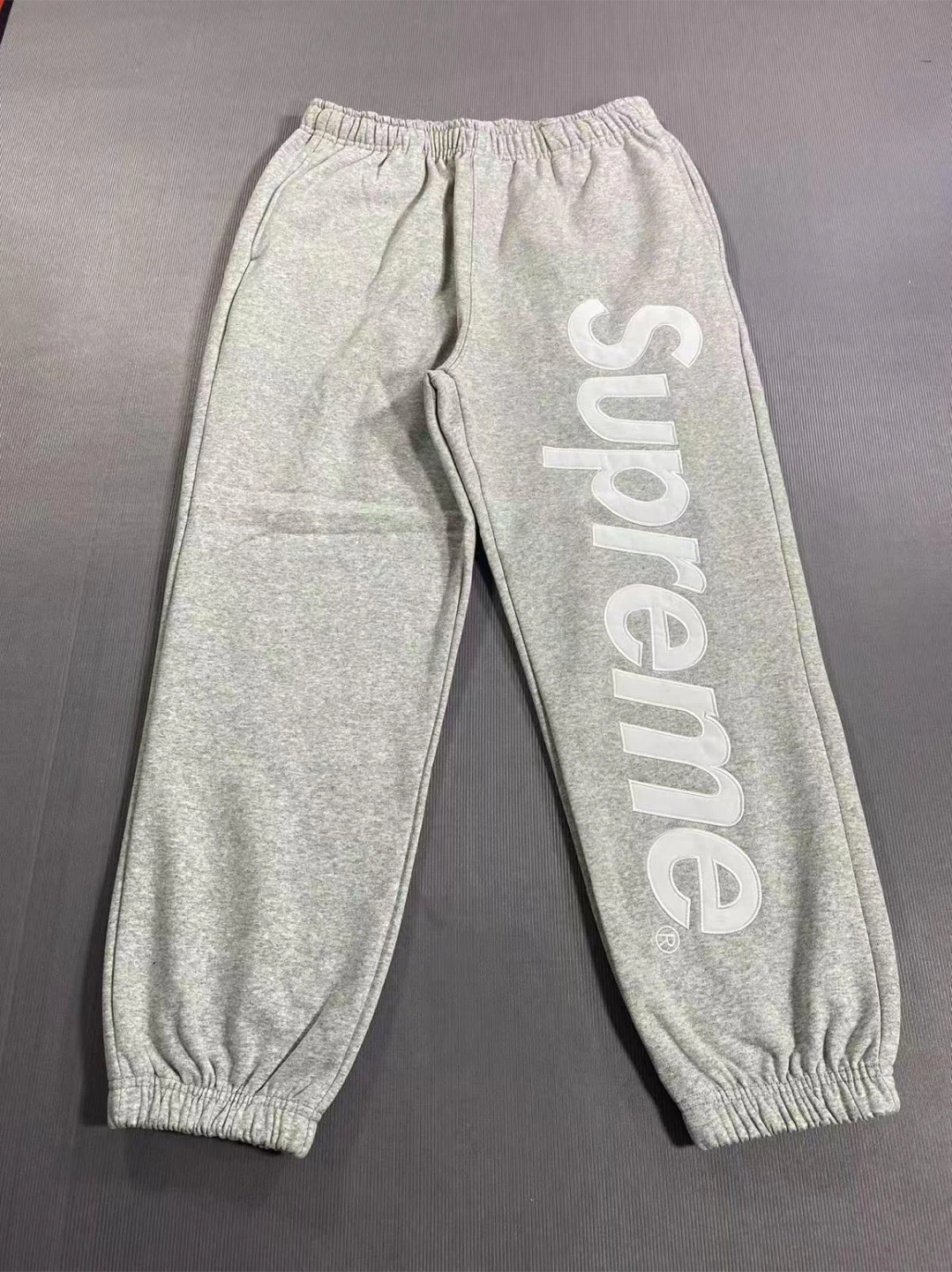 Supreme Logo Sweatpants - Grey - photo 2