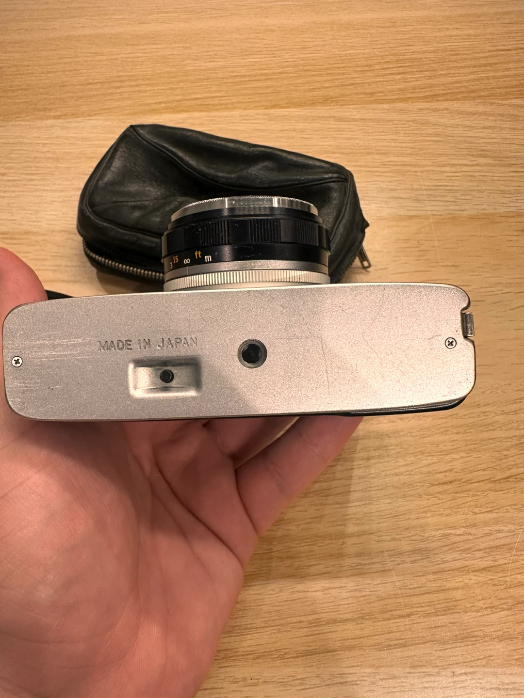 Olympus Trip 35 Camera with Leather Pouch - photo 5