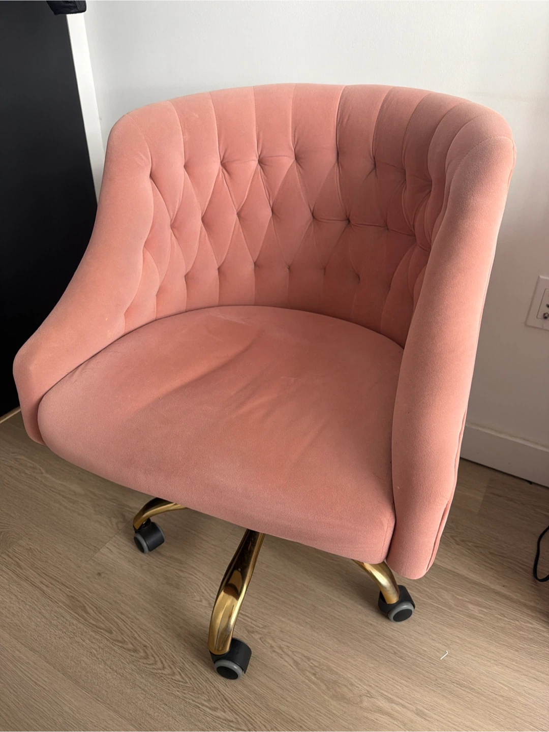 Pink blush Tufted Swivel Office Chair