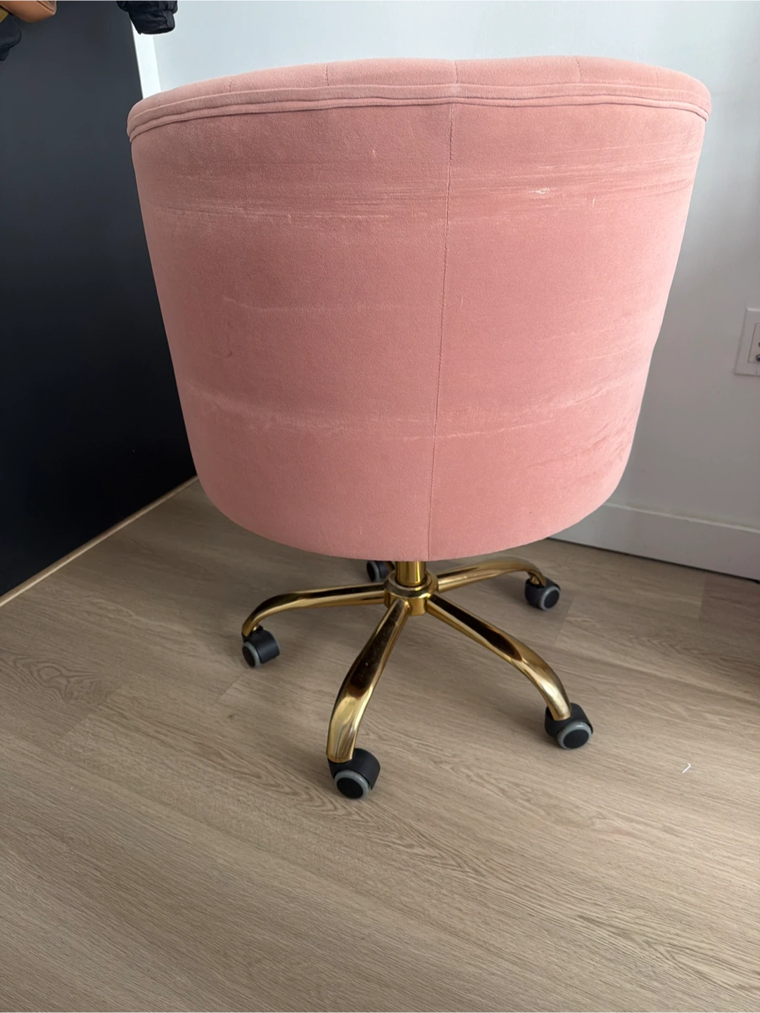 Pink blush Tufted Swivel Office Chair - photo 3