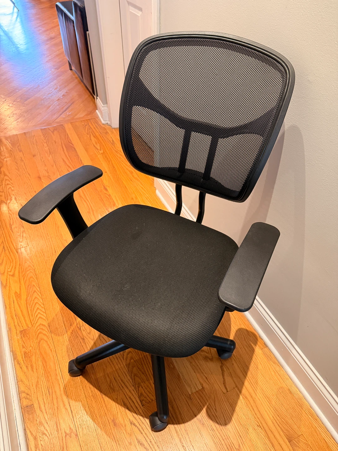 Black Mesh Office Chair