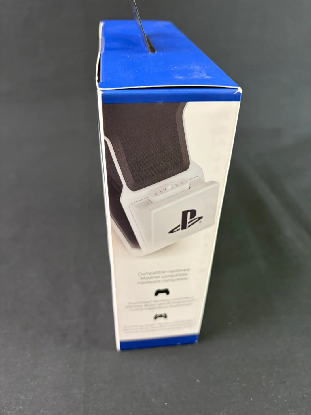 Sony Charging Station for PS5 DualSense Controllers (unopened) - photo 5