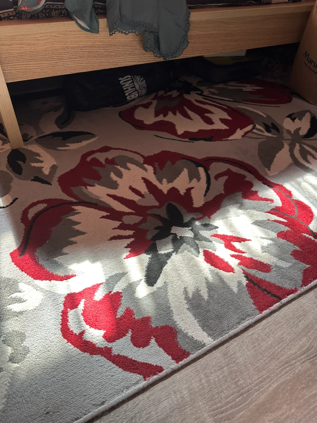 Large Floral Area Rug - photo 3