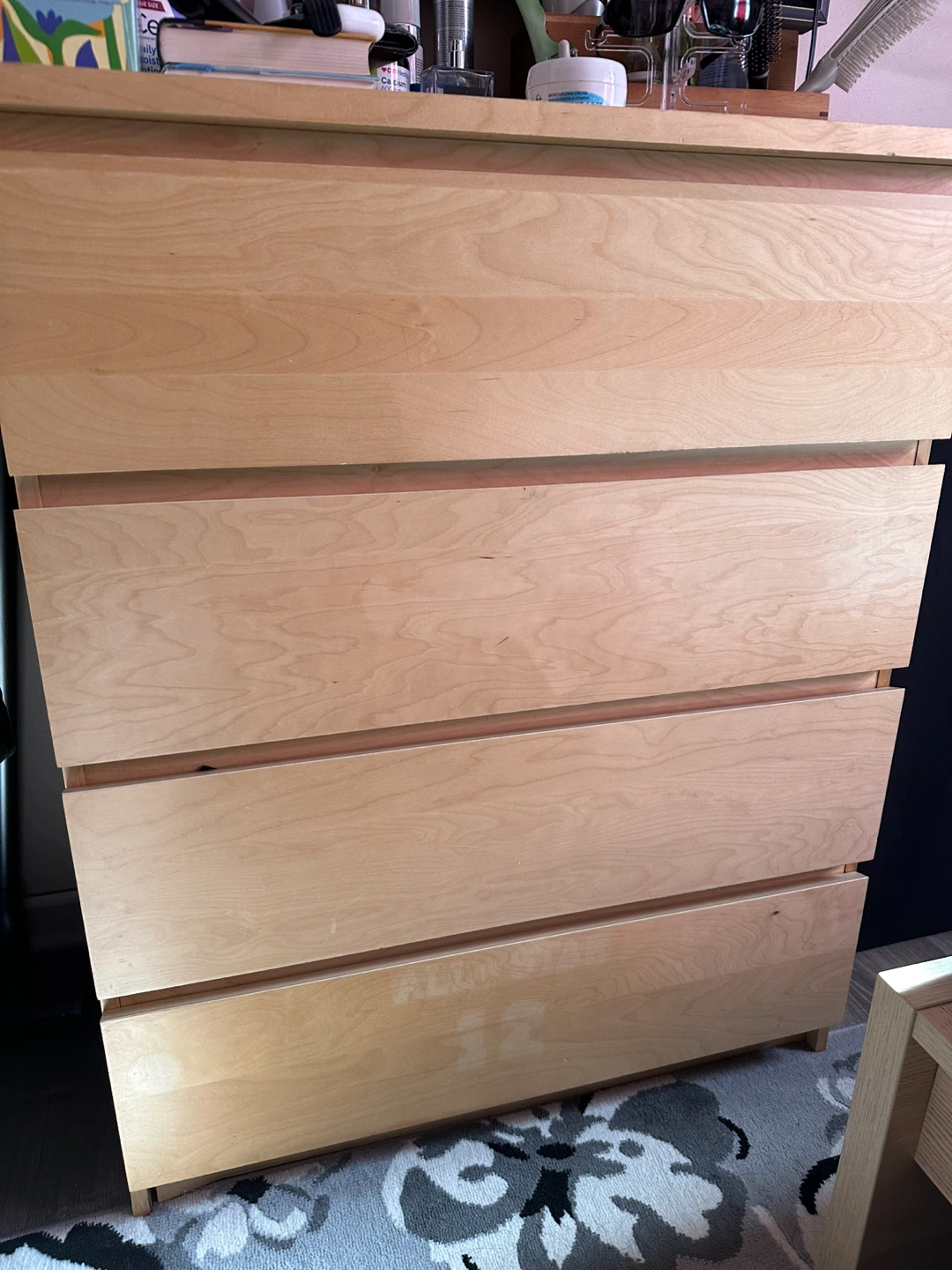 IKEA MALM 4-drawer dresser - photo 2