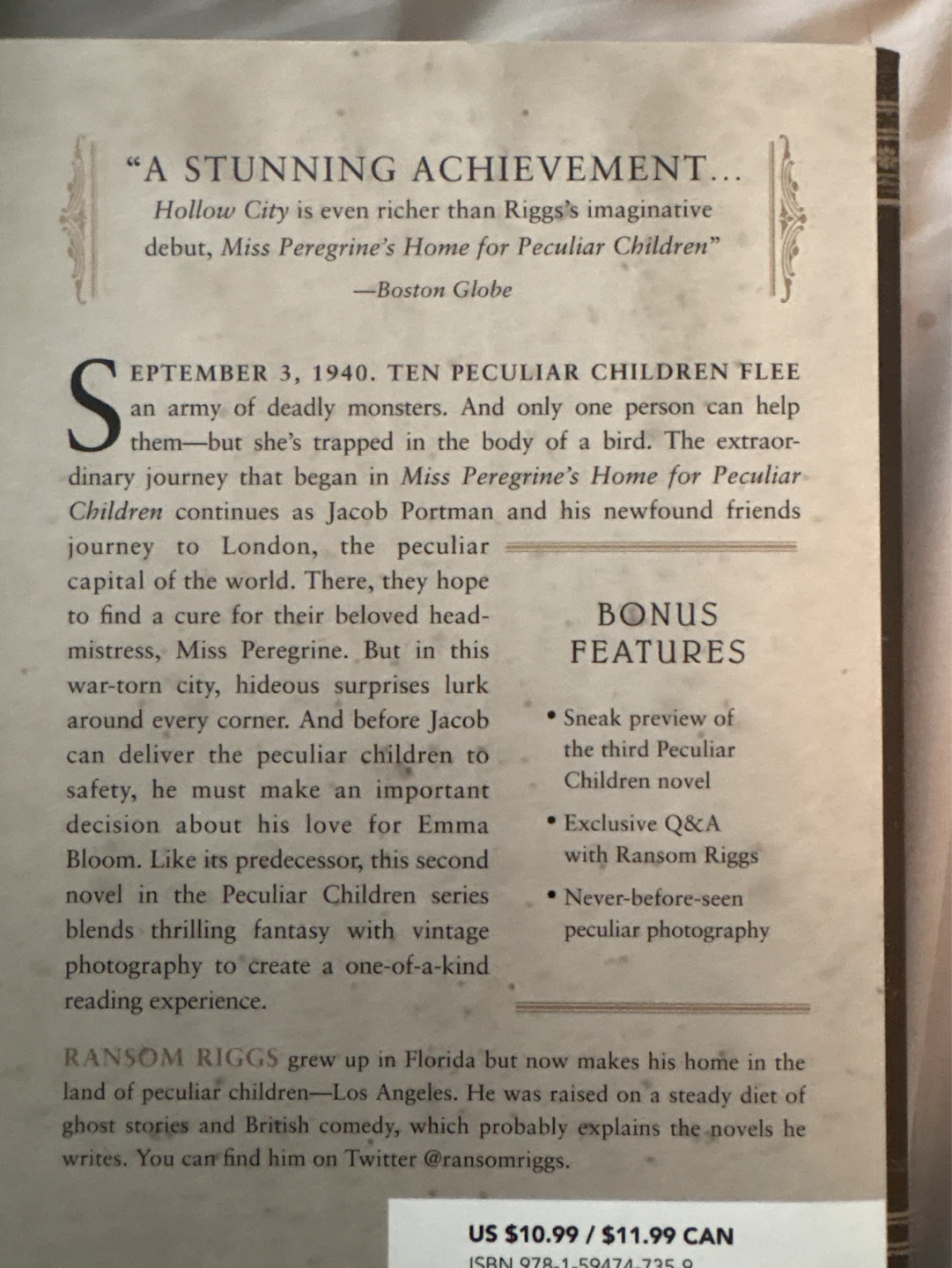 Hollow City by Ransom Riggs paperback - photo 2