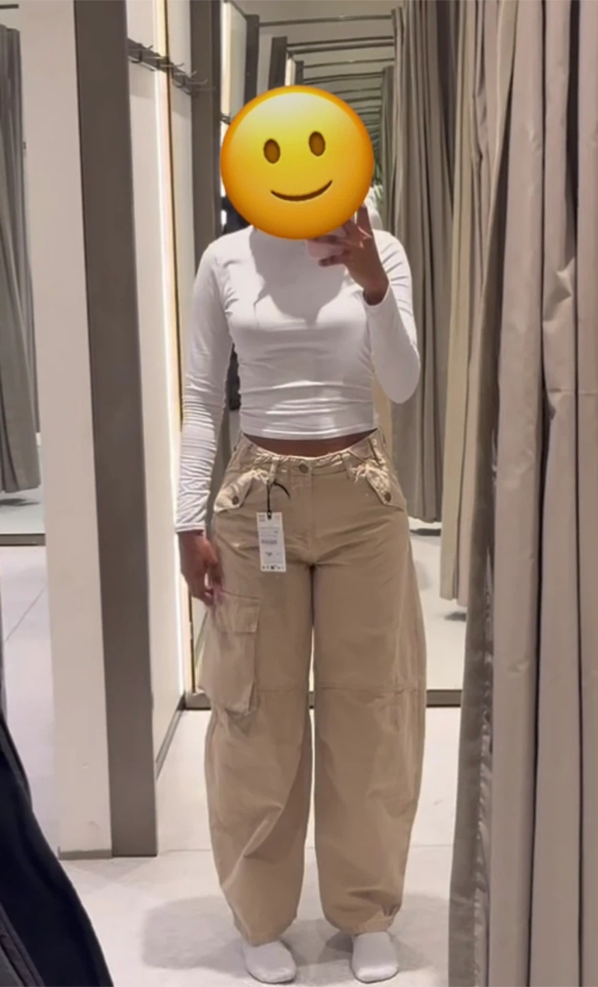 Zara ZW Collection barrel Cargo Pants Ecru Size 26