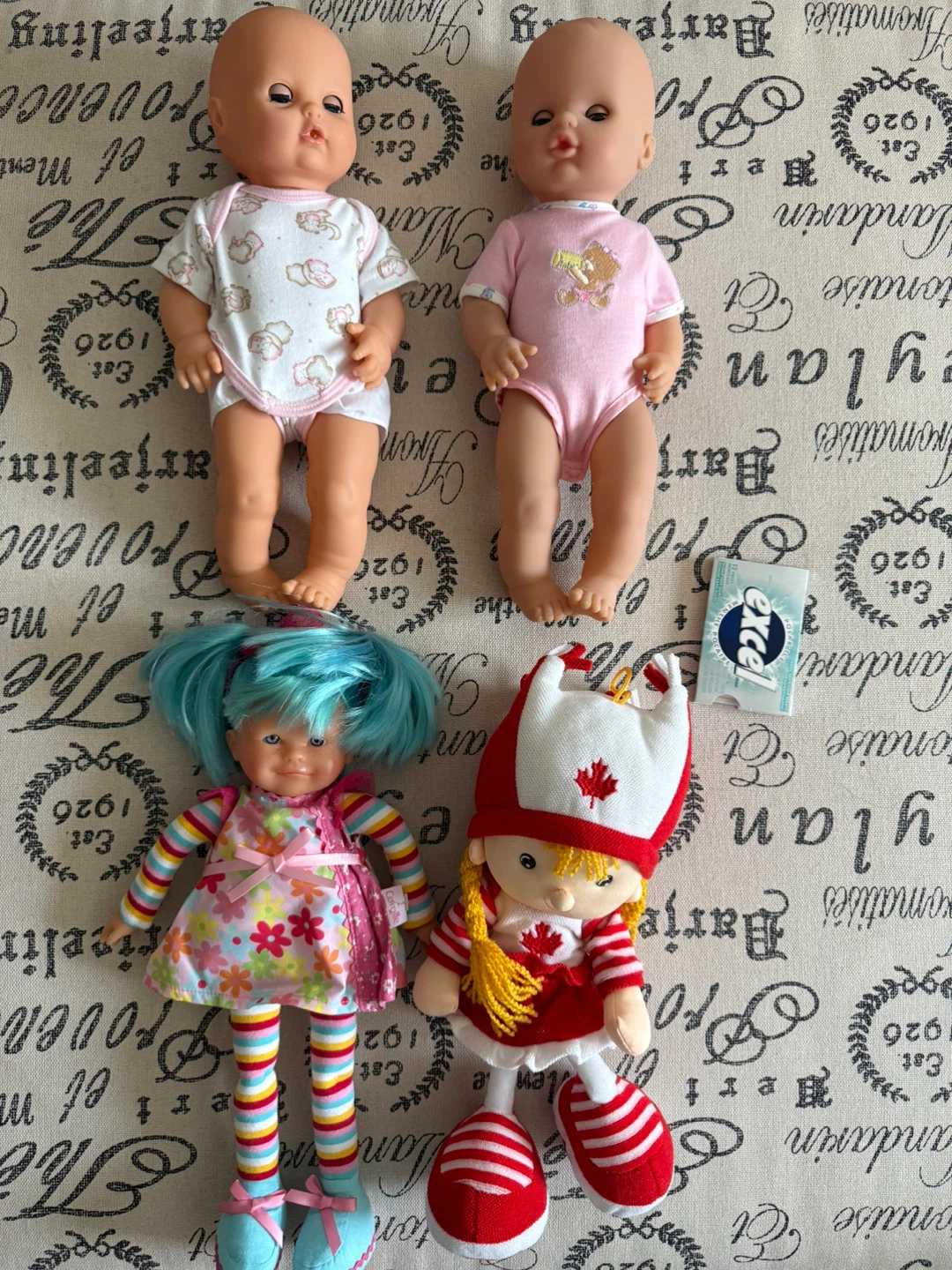 🥕 Small Toys and Plushie Lot - photo 4