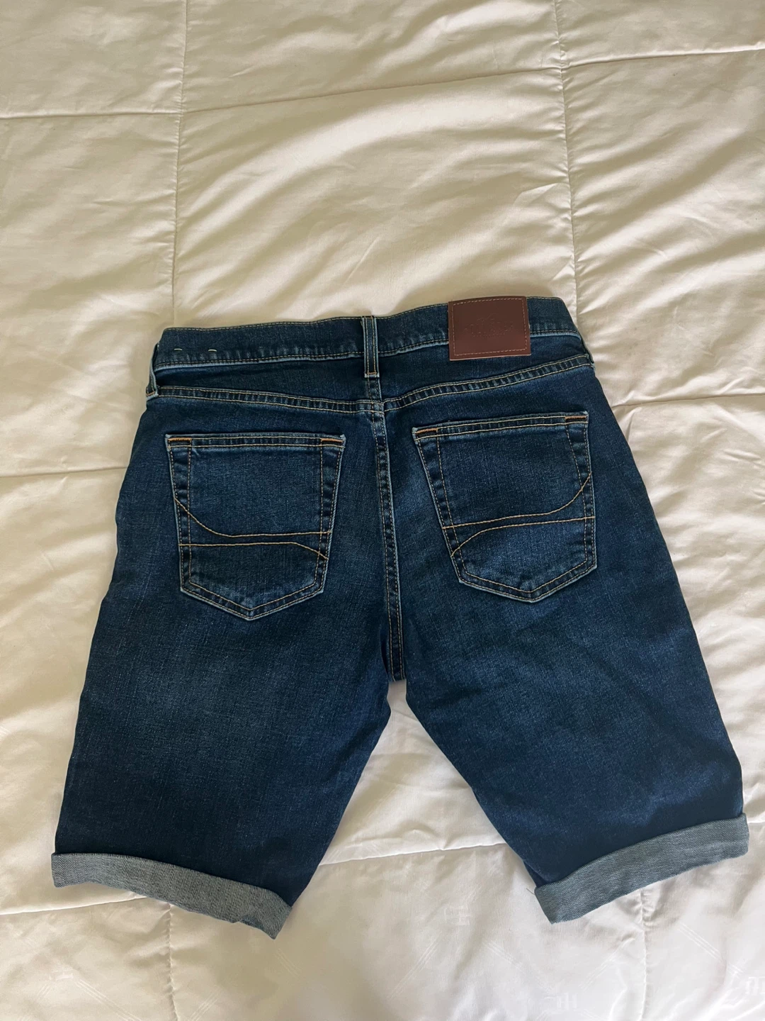 Hollister "Skinny Denim Short" Jeans - Size 30 - photo 2