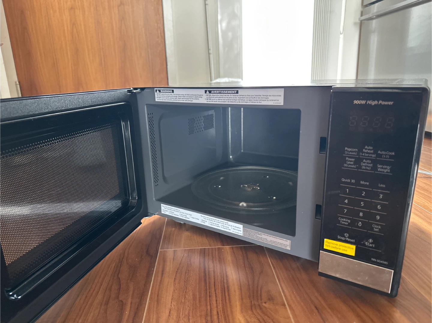 Panasonic NN-SG458S Microwave Oven 900W - photo 2