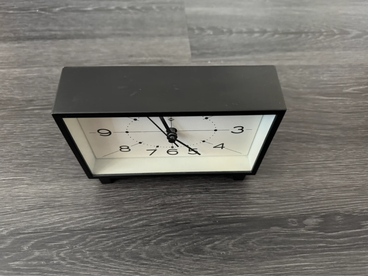 Black Retro Clock - photo 2