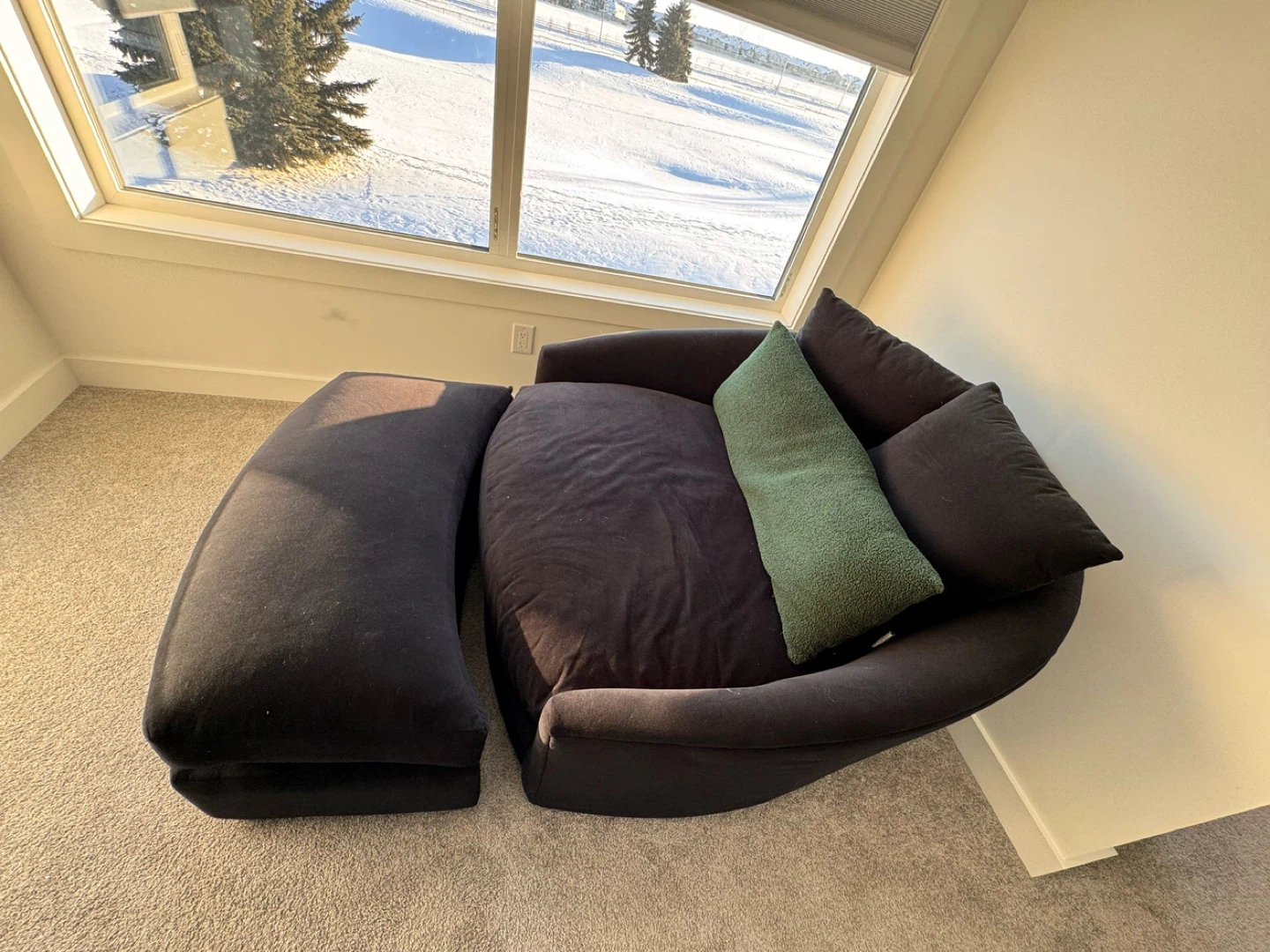 Black Swivel Chair with Ottoman - photo 2