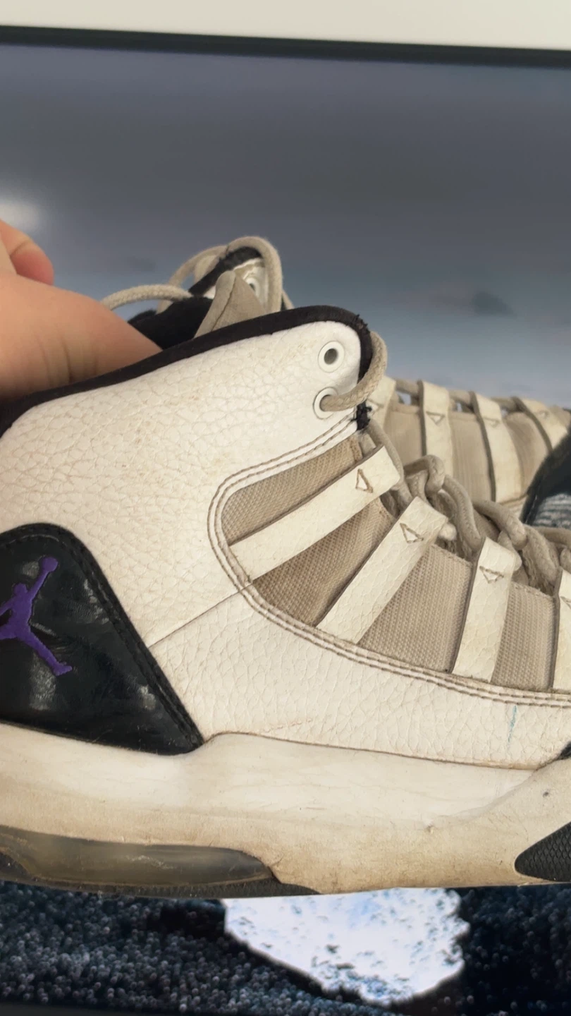 Air Jordan XI (11) Men's Basketball Shoes - photo 3