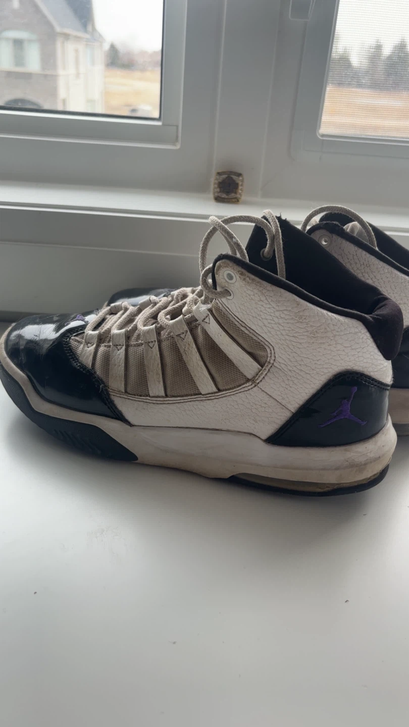 Air Jordan XI (11) Men's Basketball Shoes
