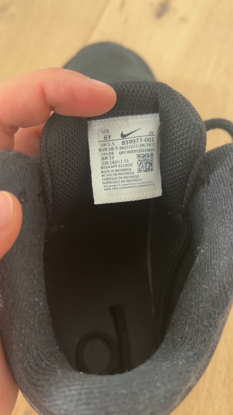 Nike Kids' Shoes - photo 4