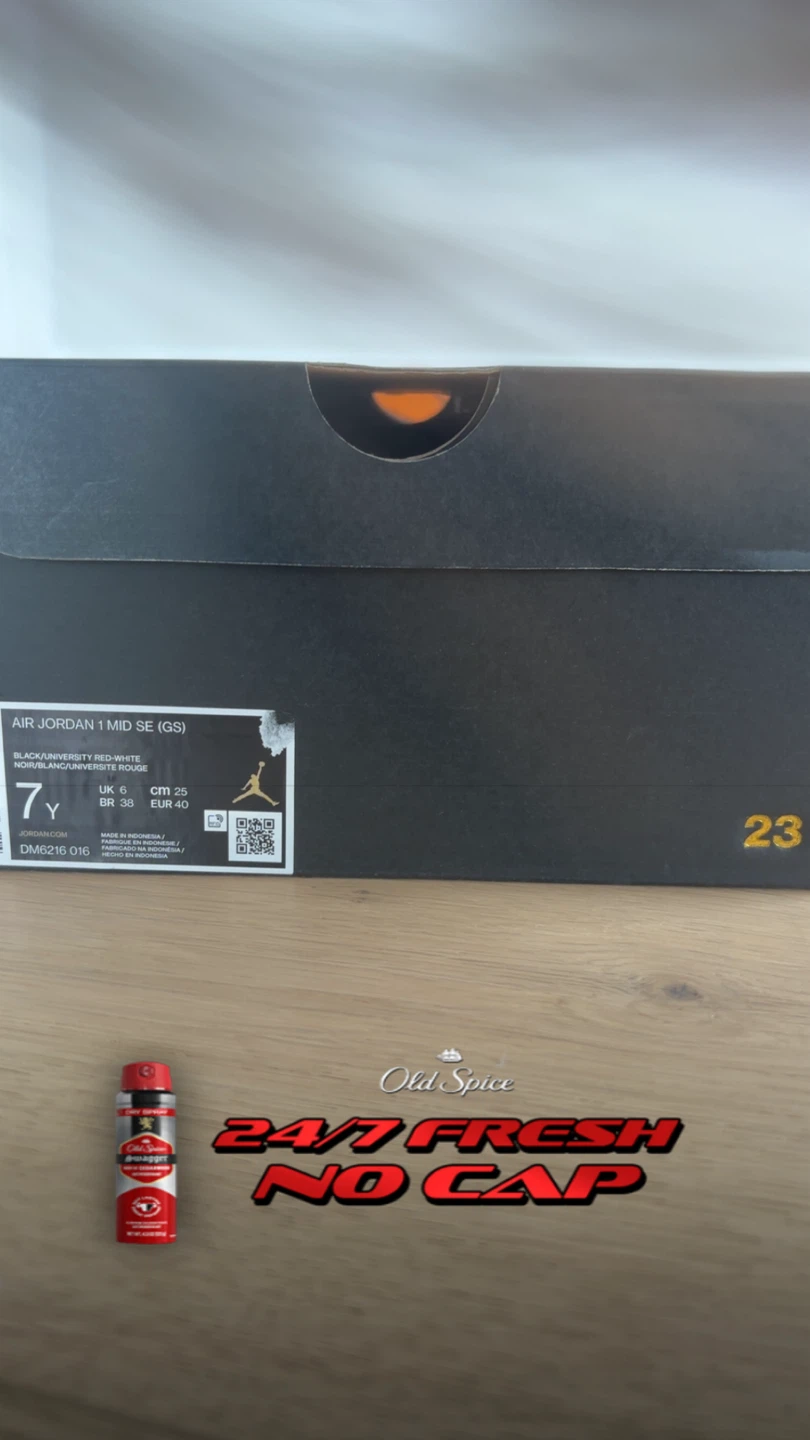 Air Jordan 1 Mid SE (GS) Black University Red - photo 3