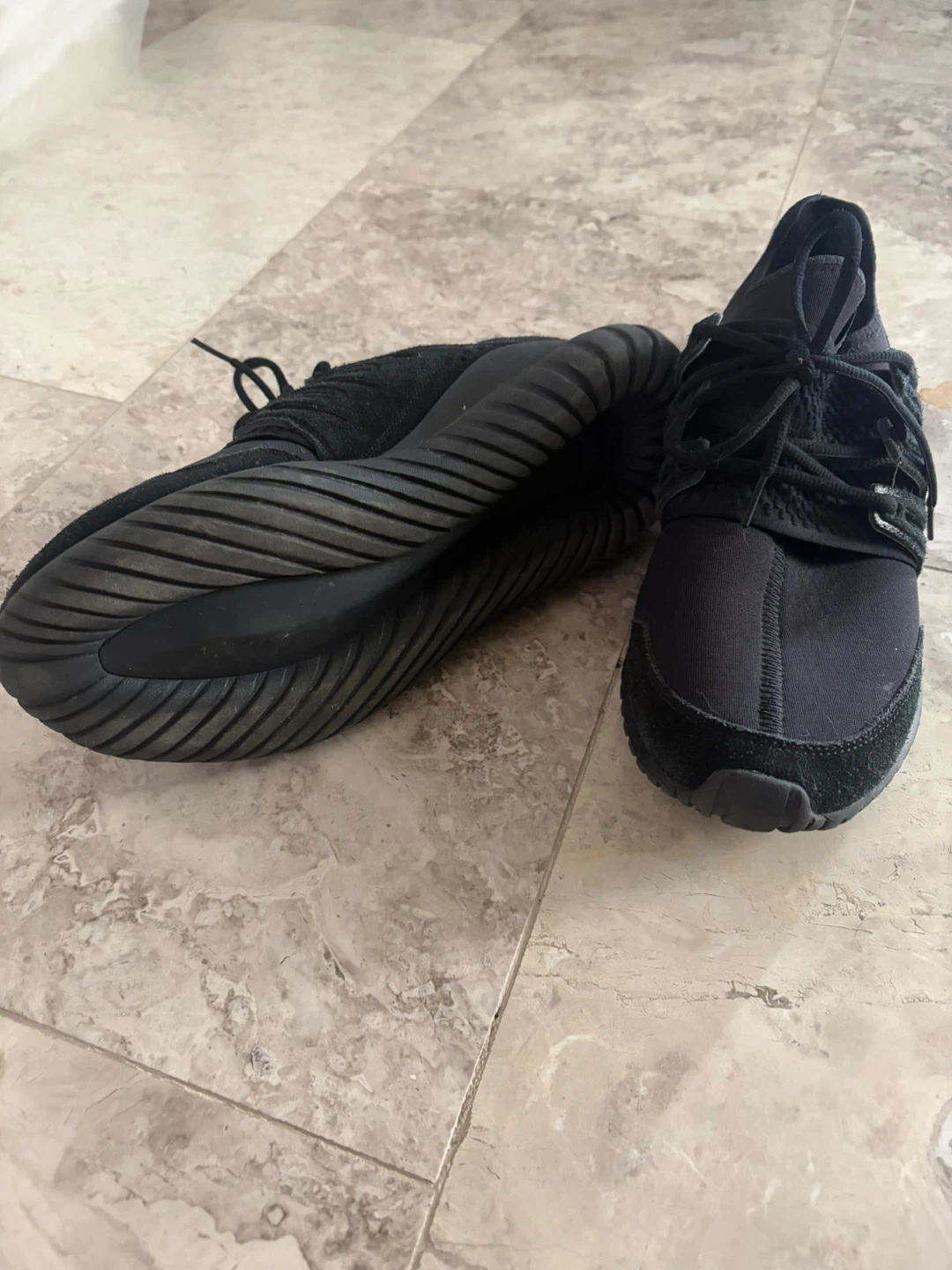 Adidas running shoes Shoes - Black - Size 9 - photo 2