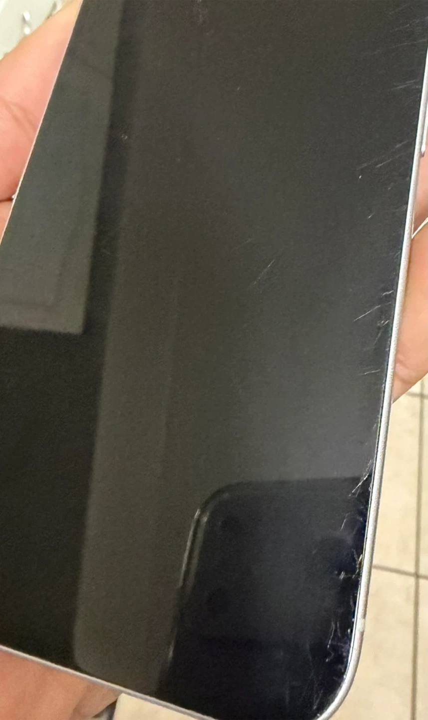 Apple iPhone 15 - 85% Battery Health - photo 3