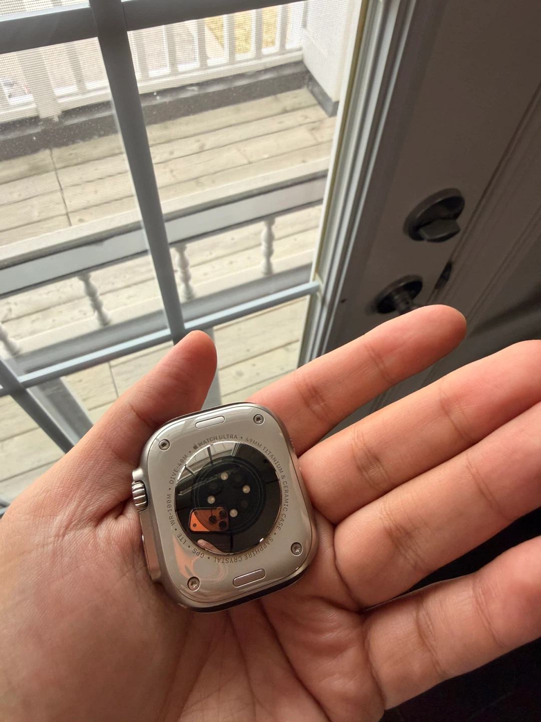 Apple Watch Ultra - Titanium Case - photo 3