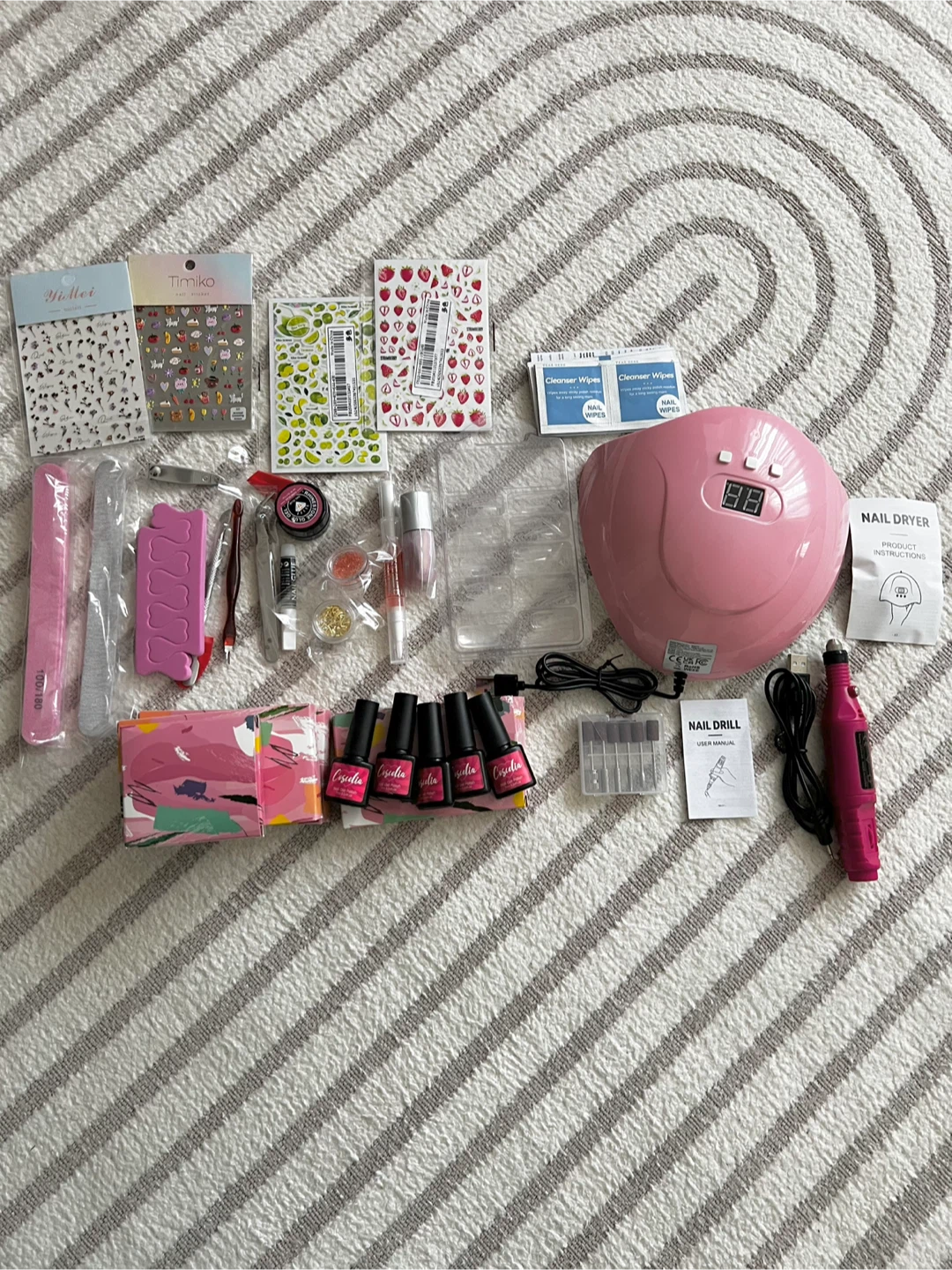 Brand NEW-DIY Nail Art Kit with UV Lamp and Gel Polish