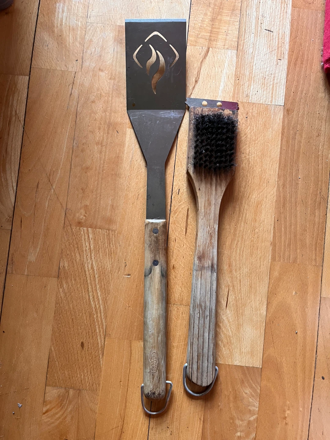 Char-Broil BBQ Spatula and Grill Brush Set