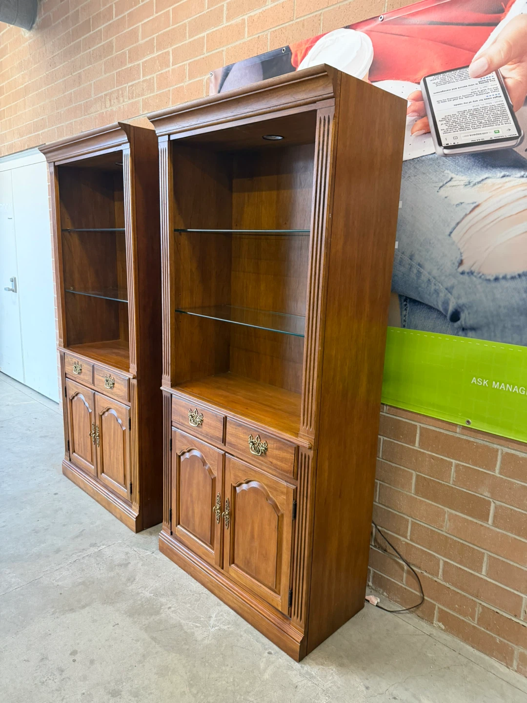 Thomasville Bookcase with Glass Shelves and Storage Cabinets - photo 3