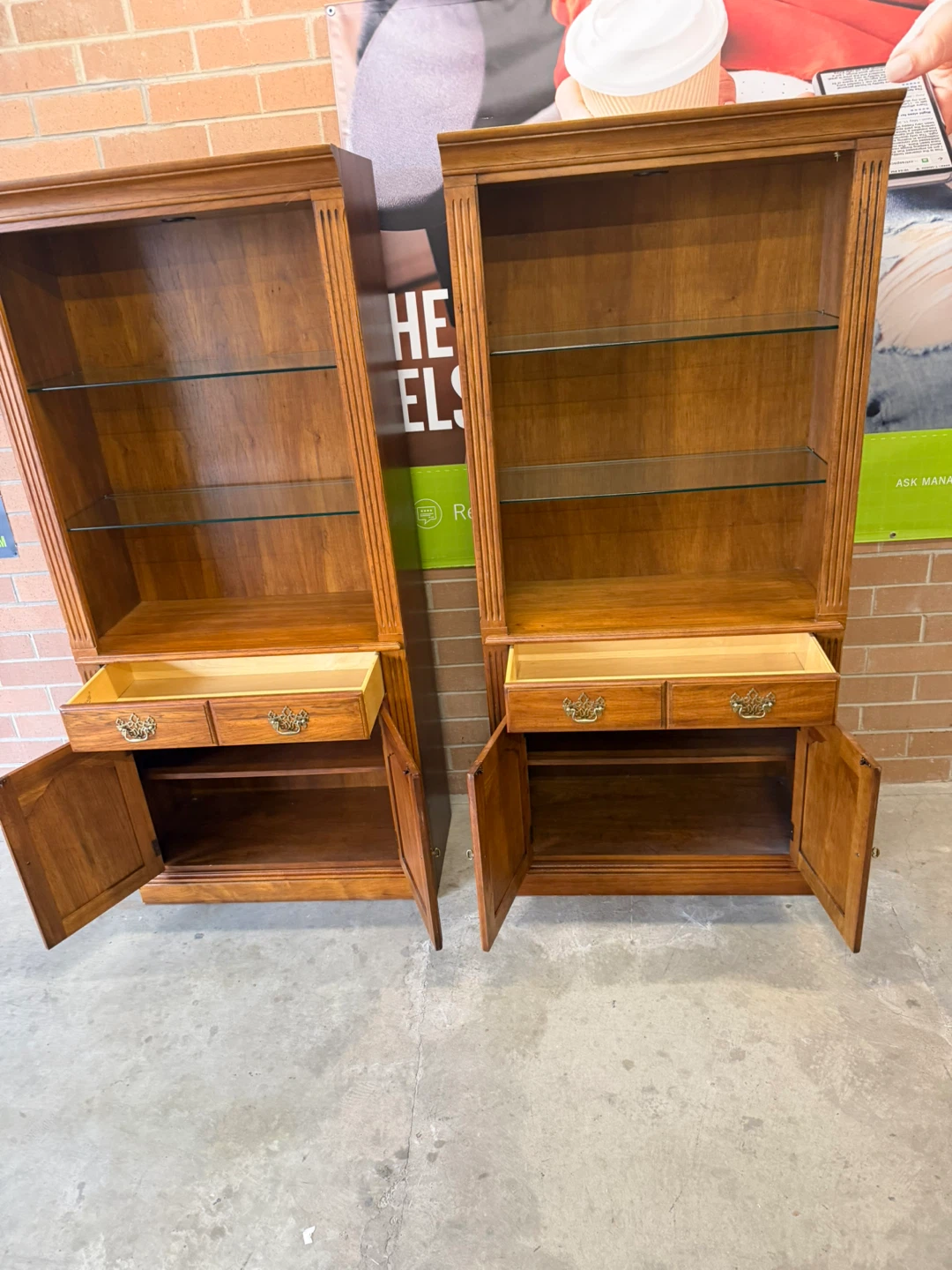 Thomasville Bookcase with Glass Shelves and Storage Cabinets - photo 5
