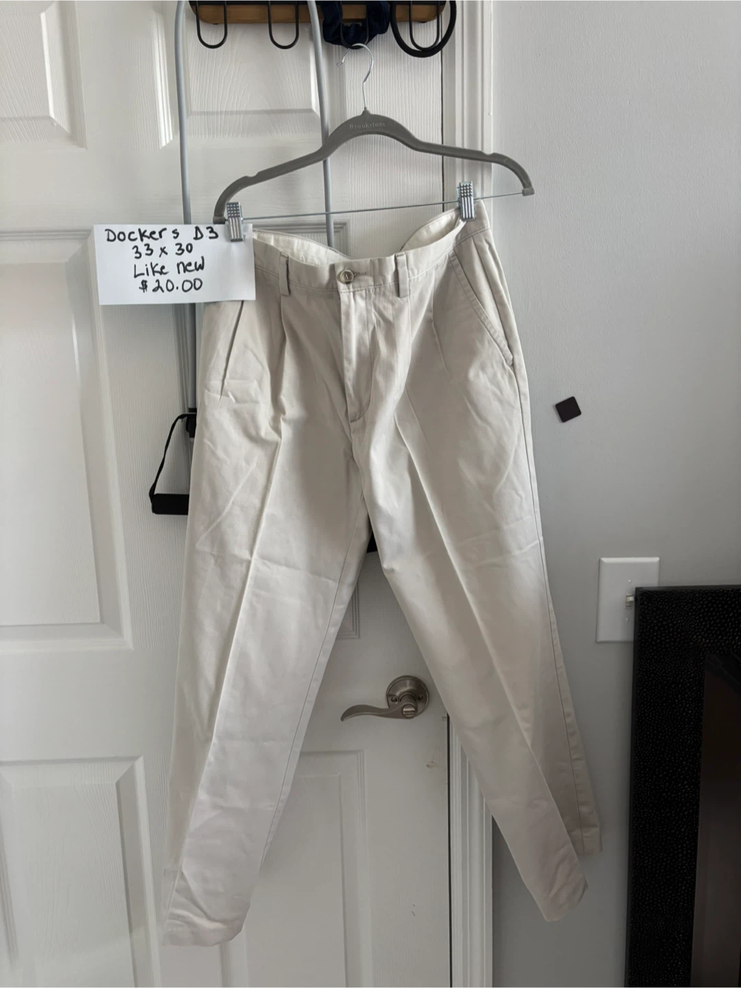 Van Heusen Pleated Khaki Pants - photo 4