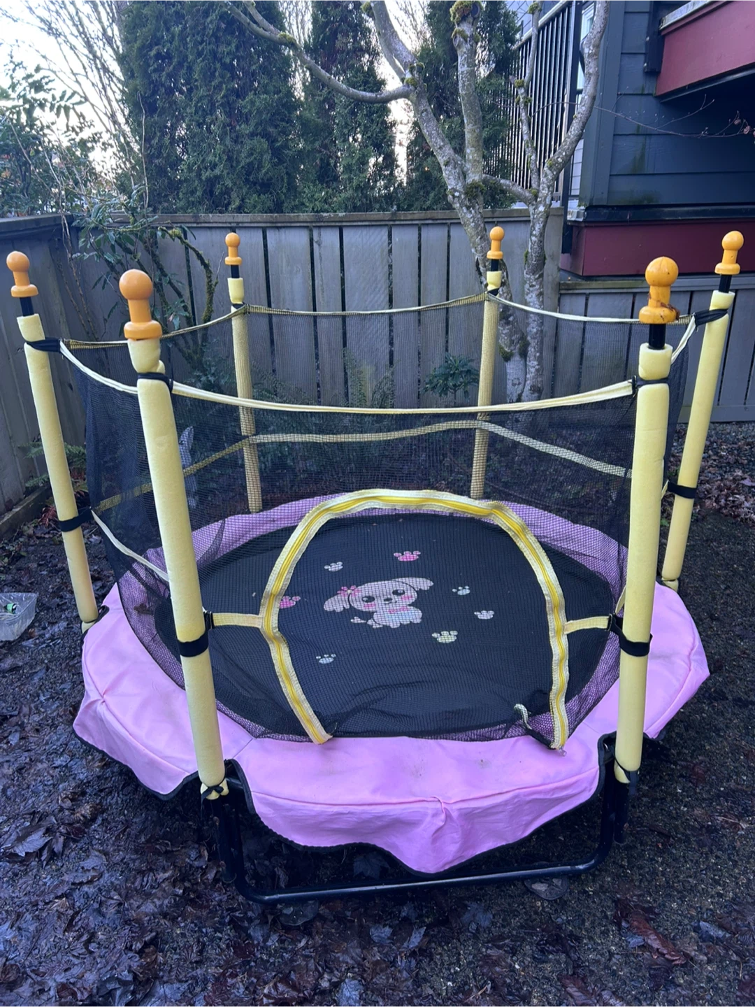 Kids Trampoline with Safety Net