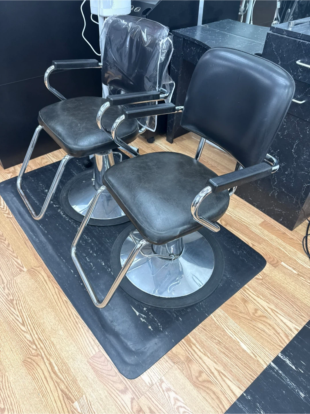 3 beauty salon chairs, 50 bucks each or all for 120
