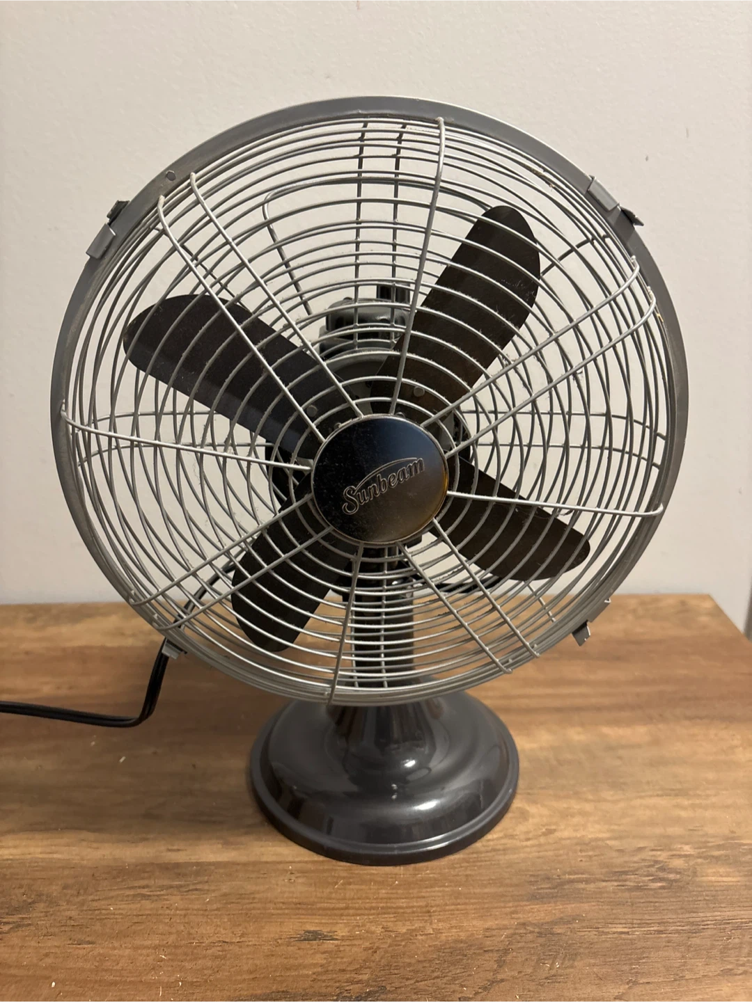 Small Sunbeam Table Fan Diameter 11 inches
