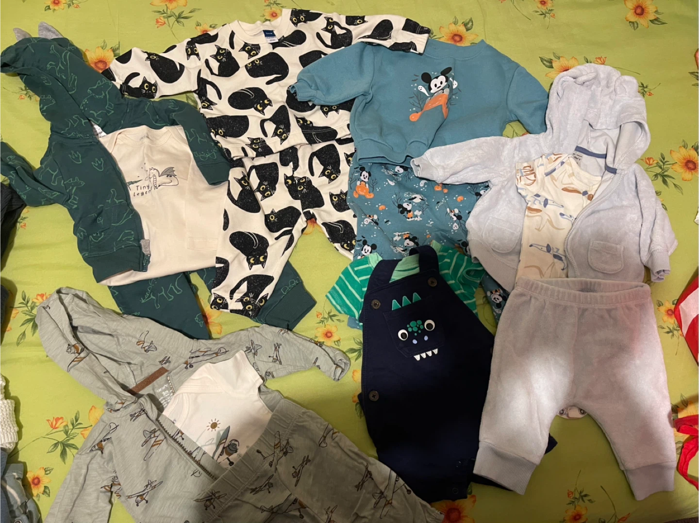 Carter's Baby Boy 3 months Clothes Bundle 15 pieces