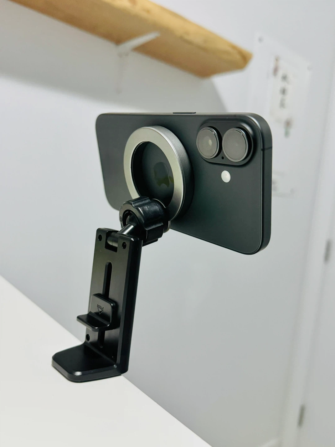 MagSafe Magnetic Clamp Stand 🥕