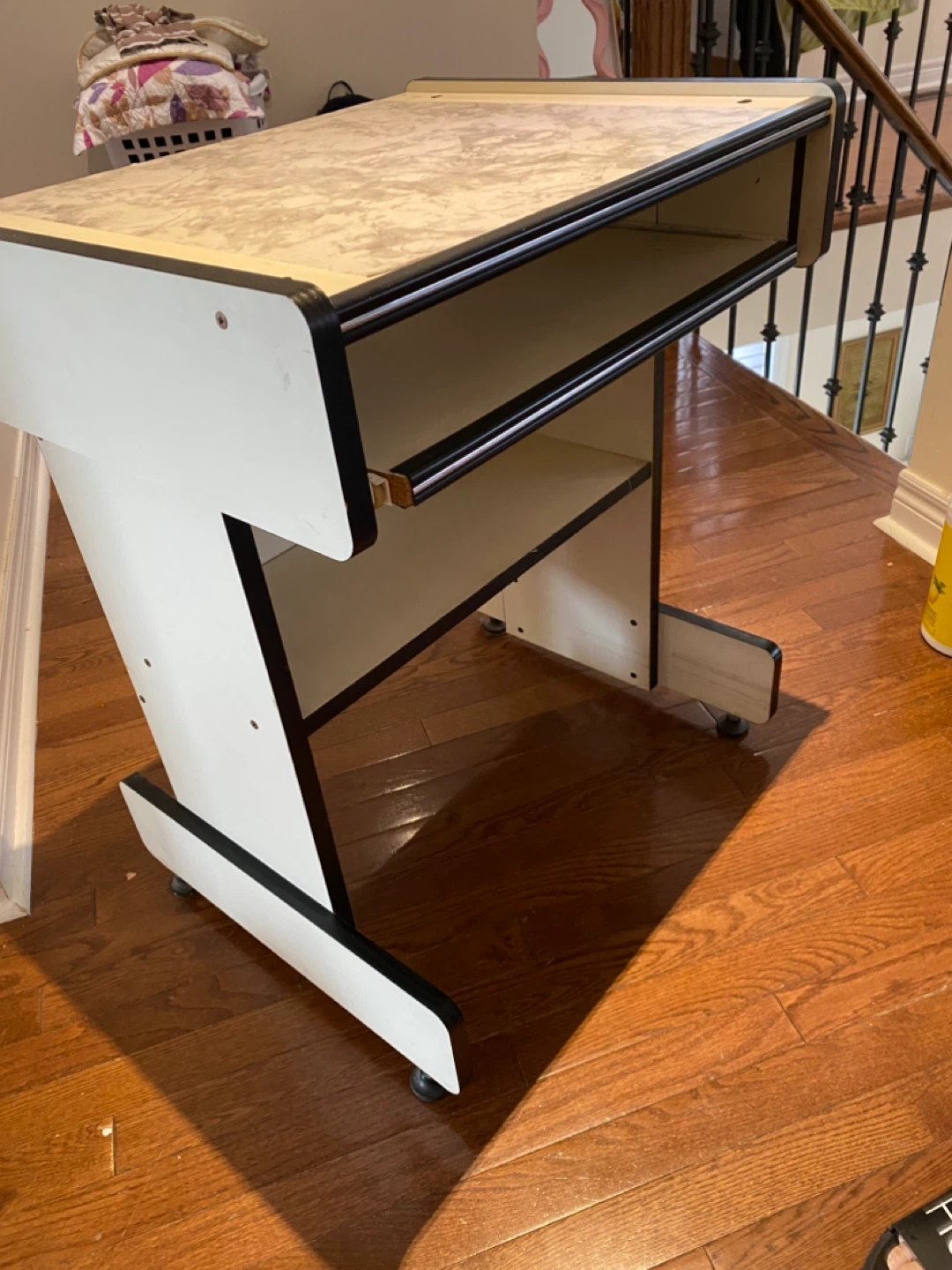 White computer table with Drawer - photo 3