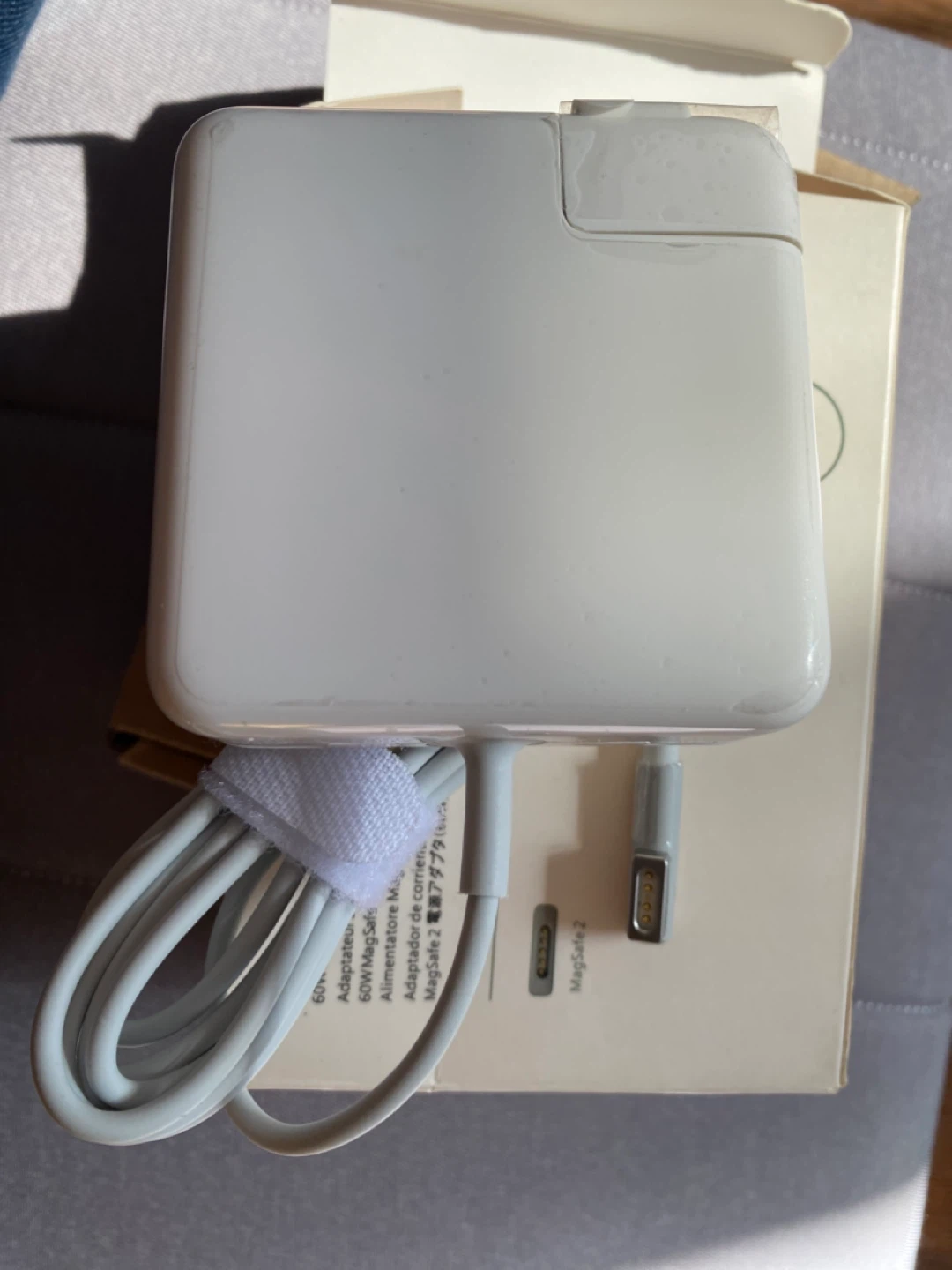 Apple 60W MagSafe 2 Power Adapter - photo 2