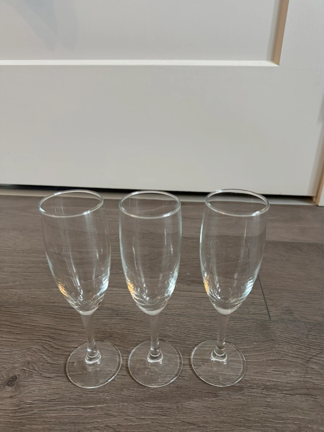 Set of 3 Clear Champagne Flutes