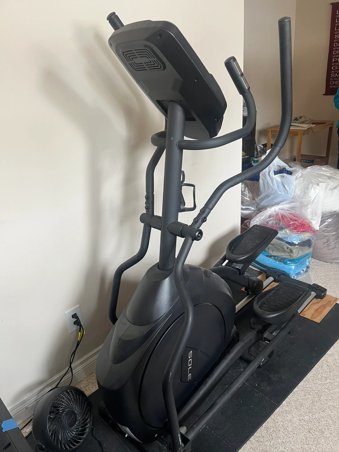 Sole E20 Elliptical Trainer - photo 3