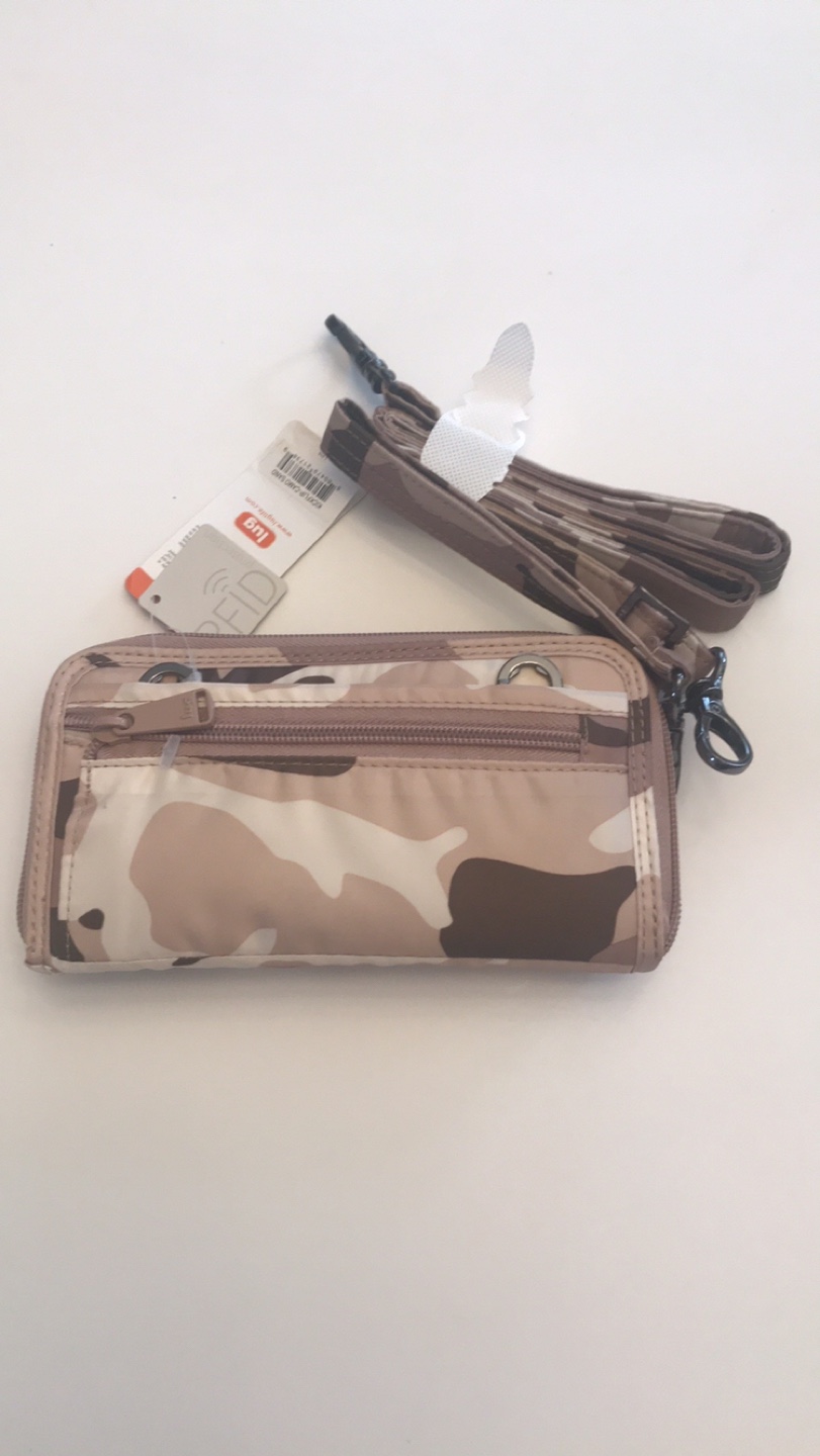 lug Crossbody Wallet - photo 2