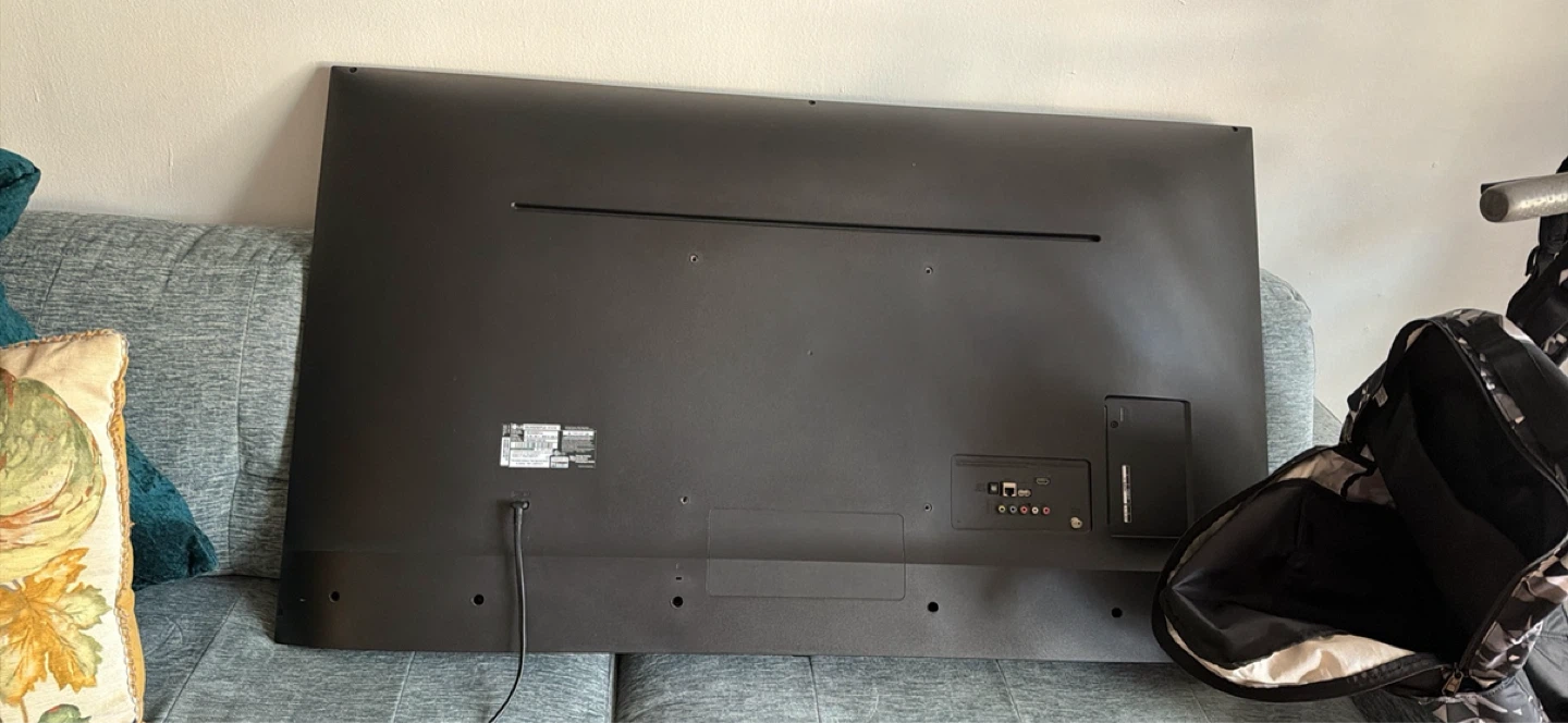 LG 55" TV - photo 3