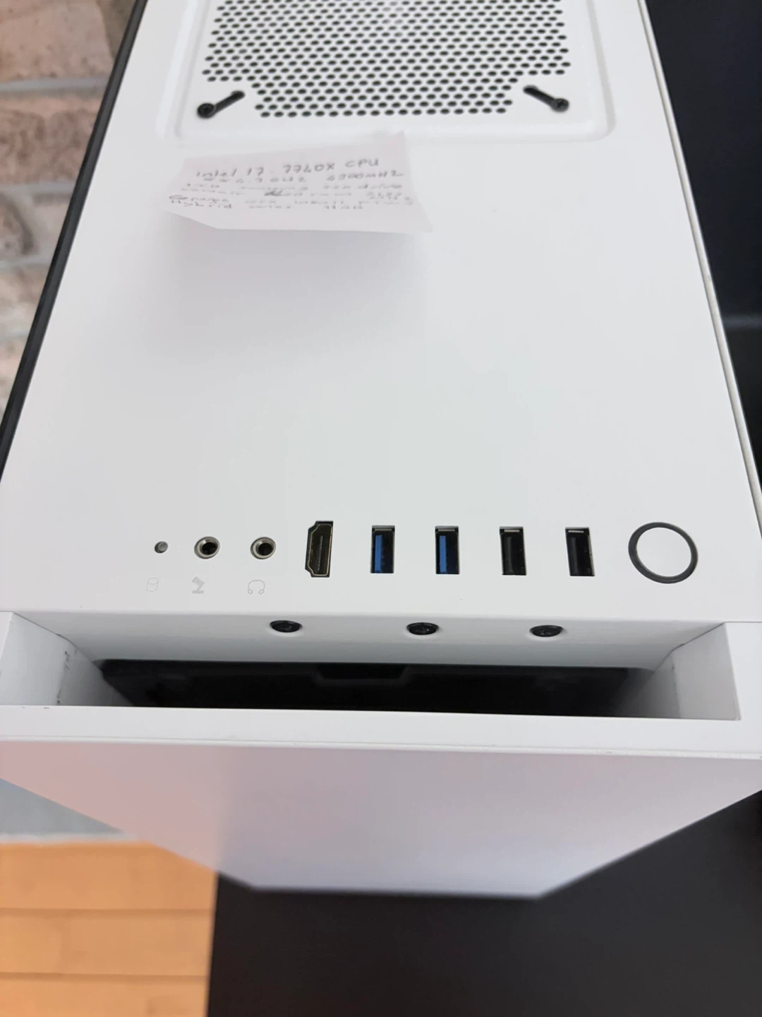 EVGA HYBRID Gaming PC - photo 3