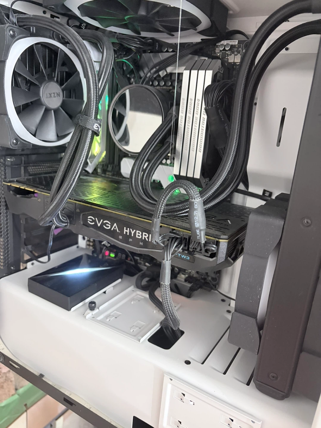 EVGA HYBRID Gaming PC - photo 5