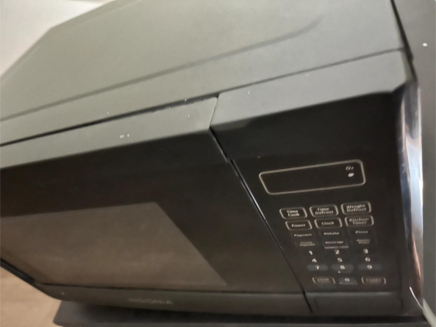 Insignia Microwave Oven