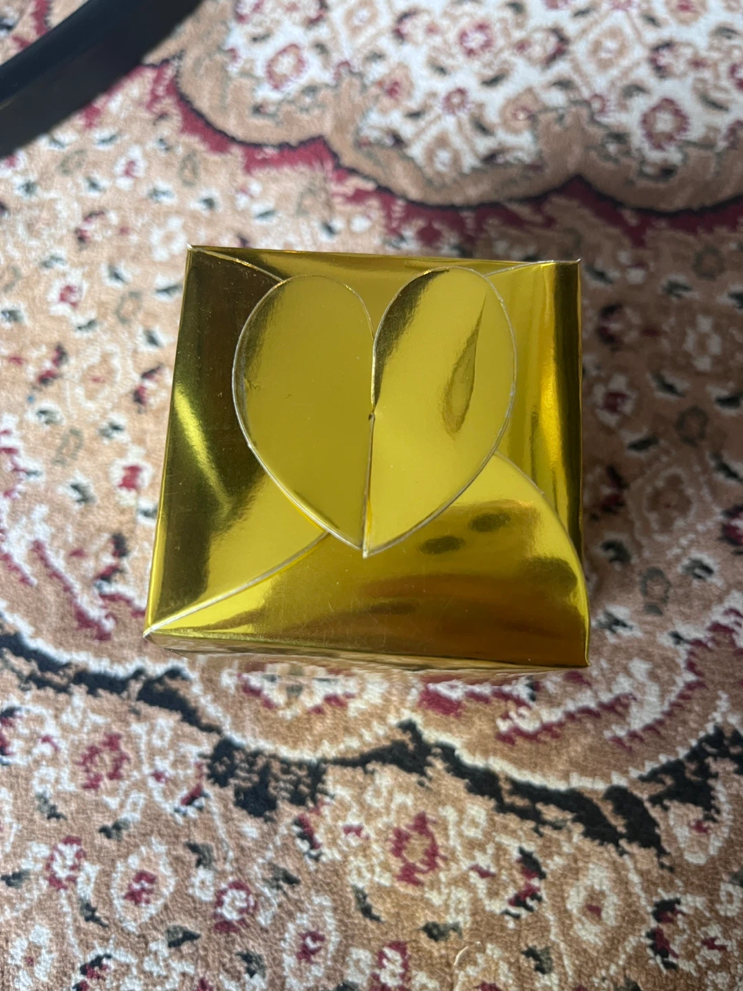 Gold Gift Box with Heart Clasp (59 all in total unmade) - photo 2