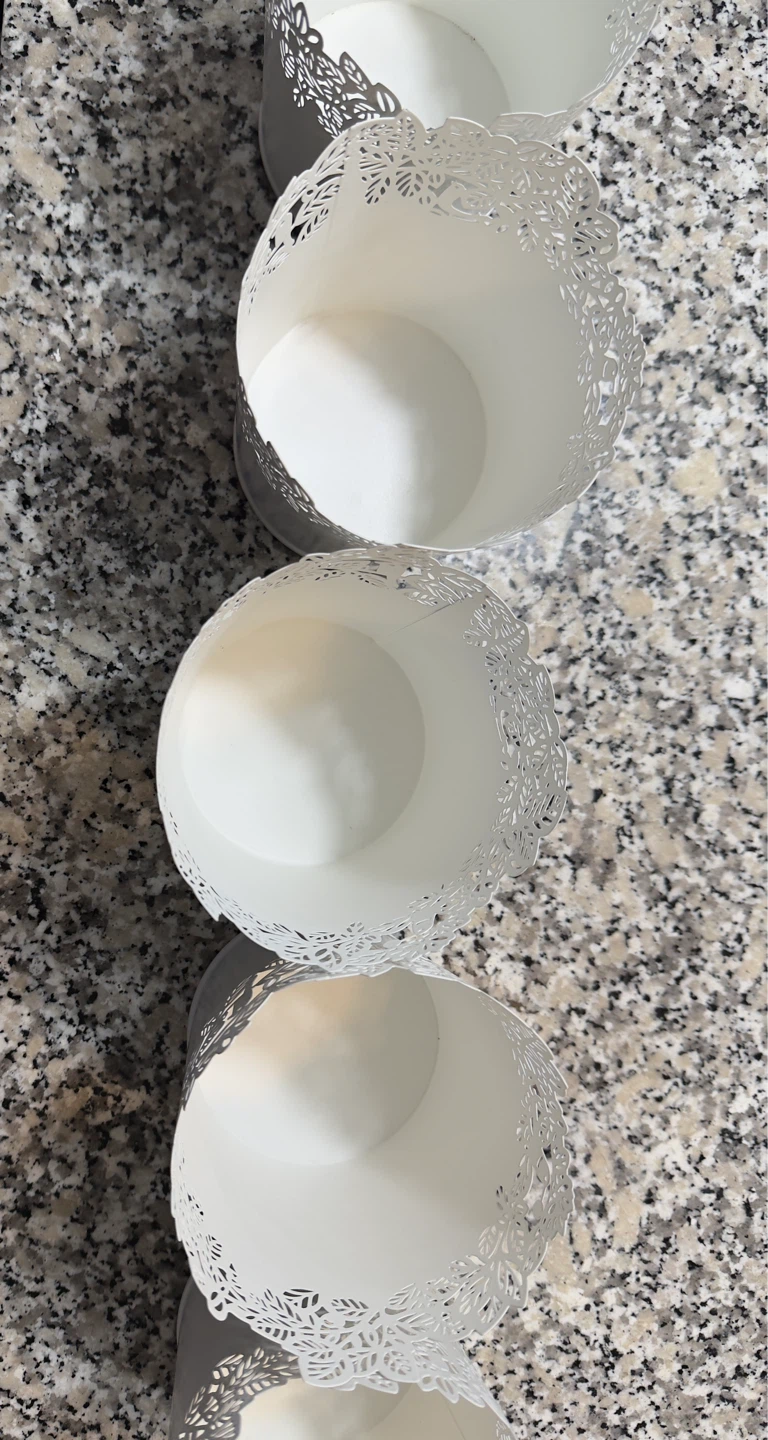 IKEA Set of 5 White Lace-Top Plant Pots - photo 2