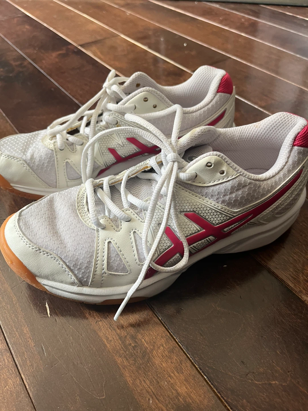 ASICS White/Red Shoes Size 7Y