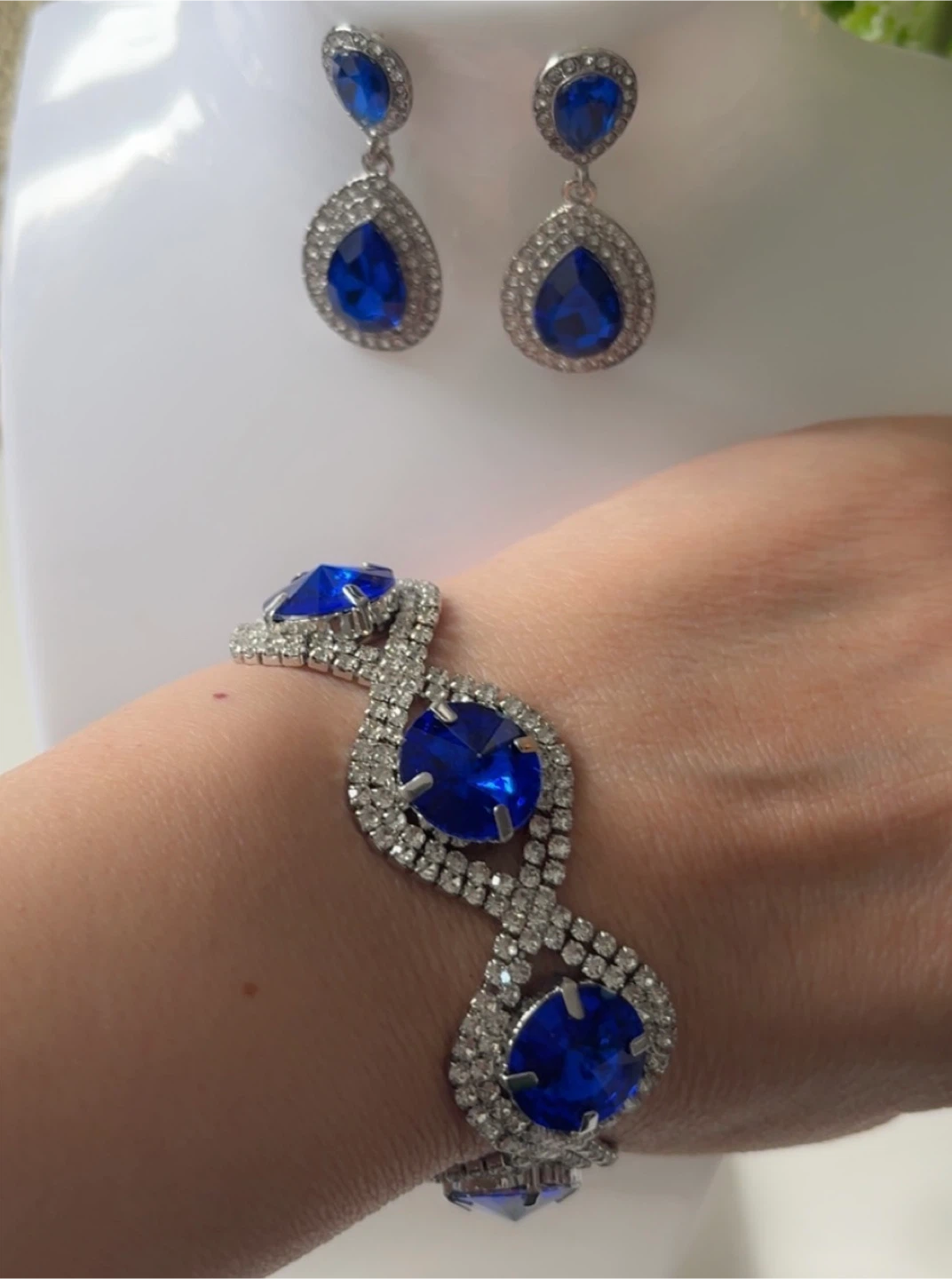 Gorgeous Blue Teardrop Crystal Dangle Earrings and Bracelet Set - photo 3
