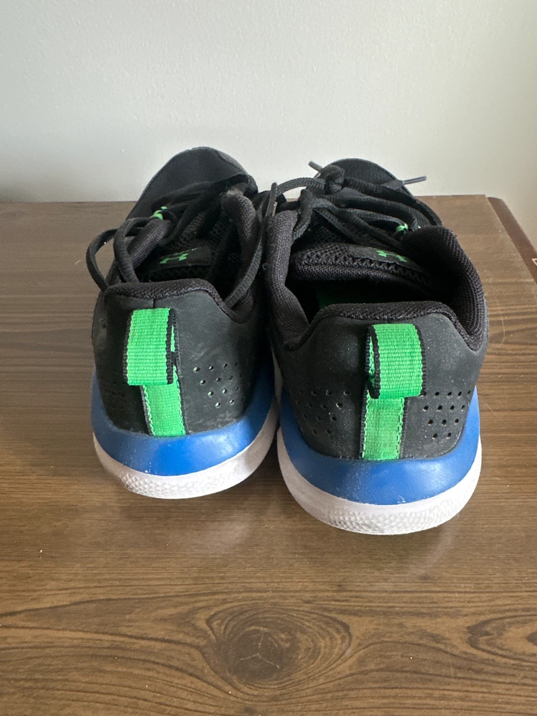 🥕Under Armour Assert Shoes - Black/Green/Blue - Kids Size 5Y - photo 2