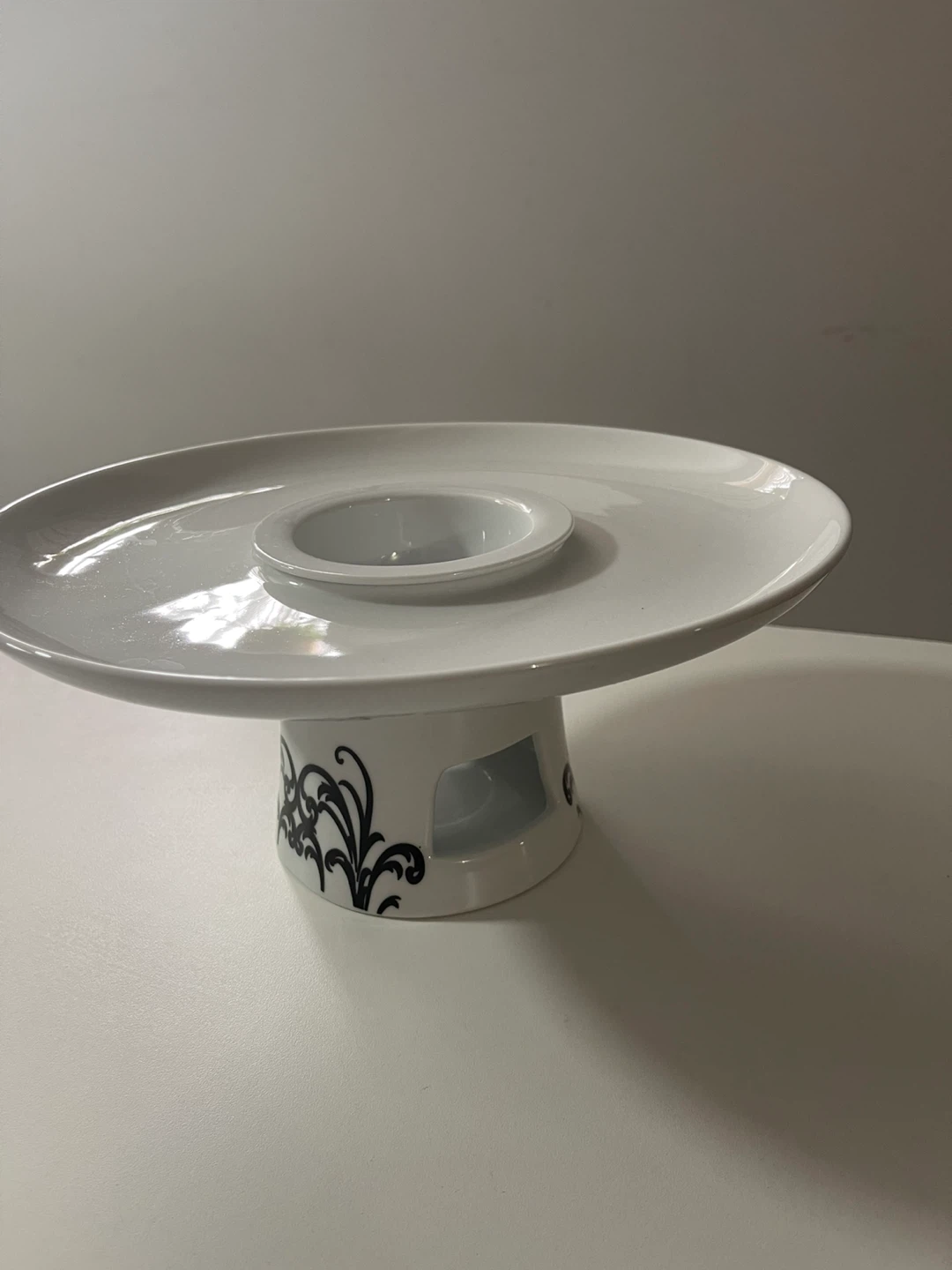 🥕thrifty pick White ceramic fondue pedestal