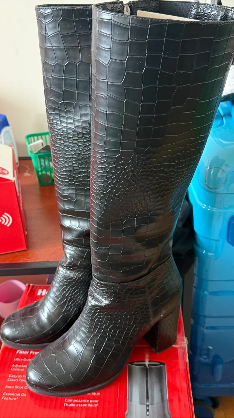 Black Knee-High Croc-Embossed Boots - Size 38 - photo 3